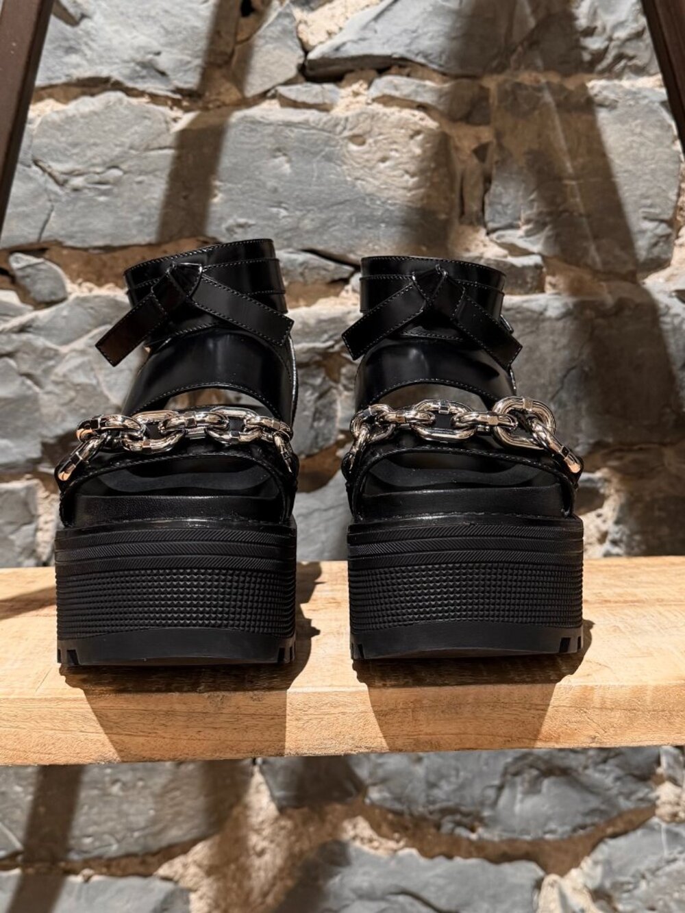 Louis Vuitton 2016 Black Leather Samourai Chunky Platform Sandals - Picture 2 of 12